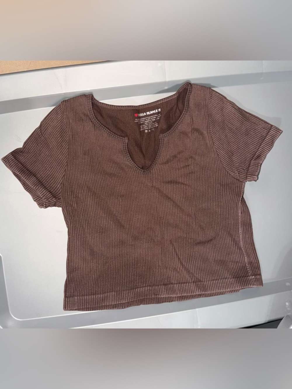 Ribbed V-Notch Crop Top in Chocolate Brown